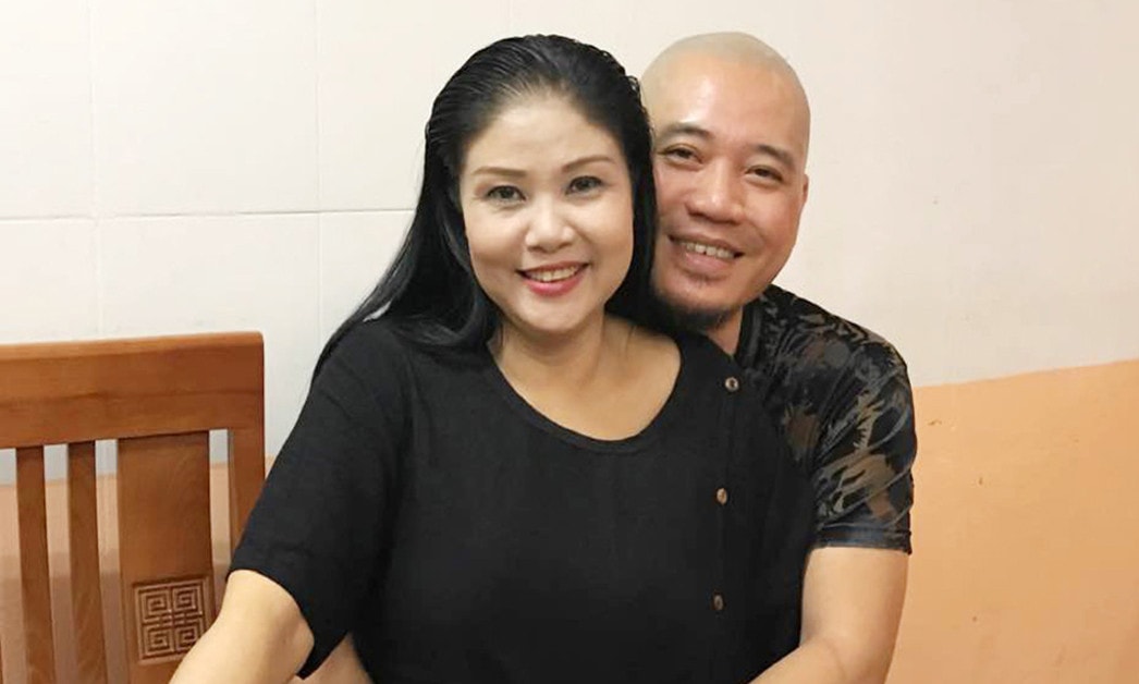 NSND Thanh Ngoan an vui bên chồng kém 7 tuổi.
