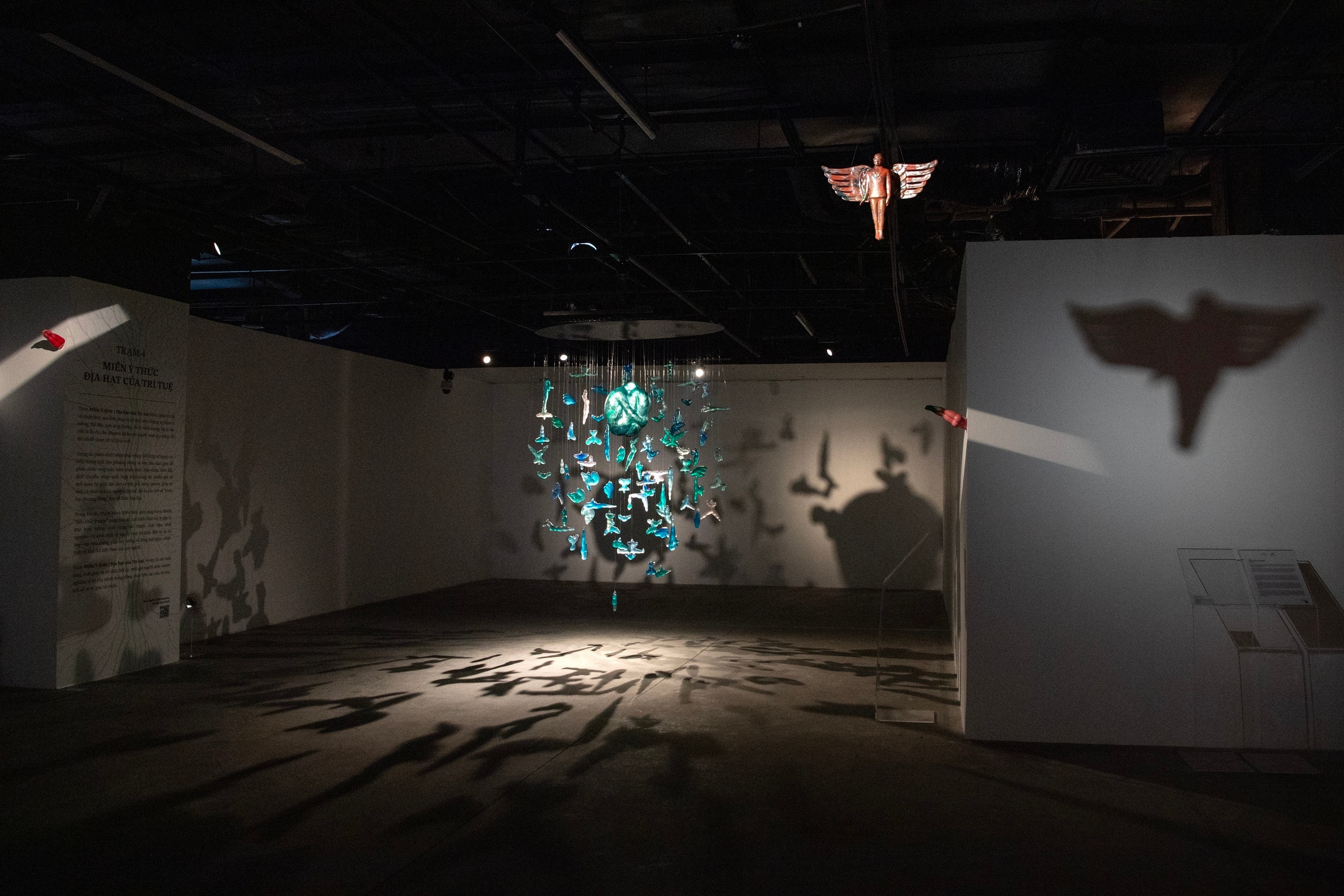 Không gian triển lãm “Tỏa V – Điểm chạm Khoa học” | “The Foliage V – The Touch of Science”.