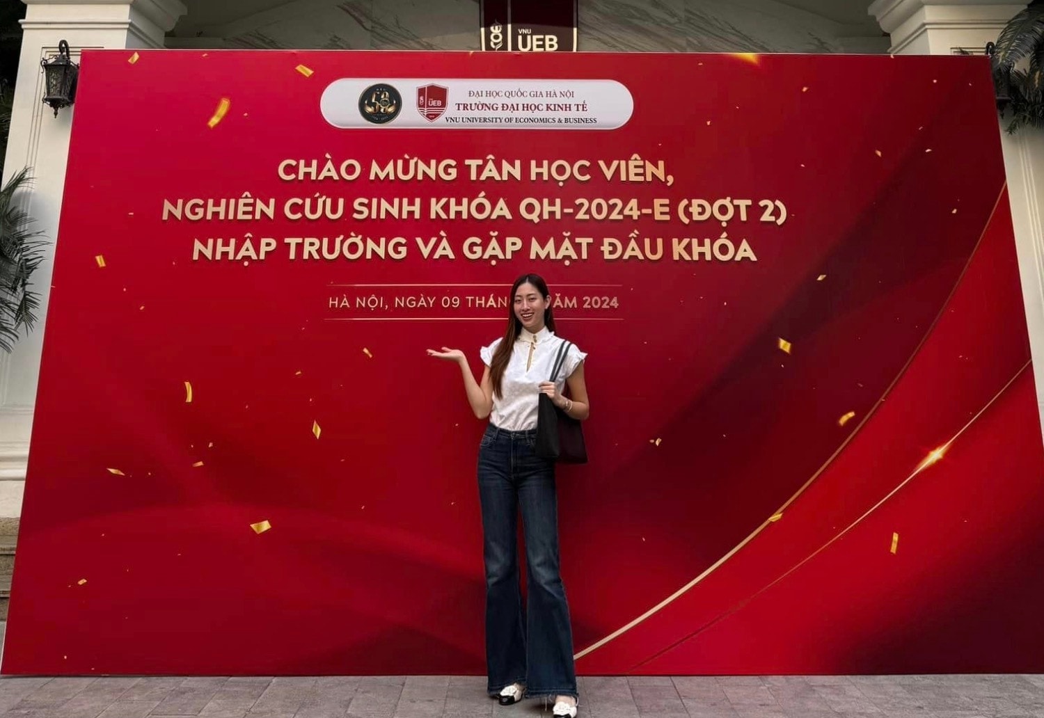 Lương Thuỳ Linh trúng tuyển học Tiến sĩ ngành Kinh tế quốc tế ở tuổi 24.