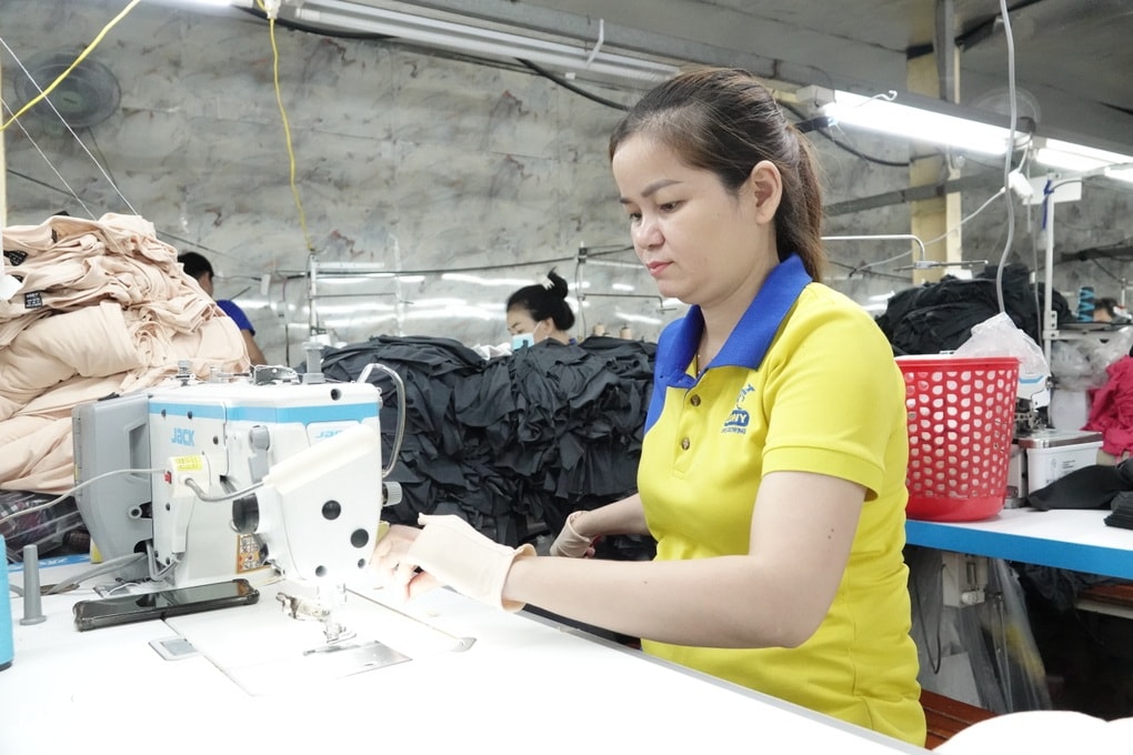 Doanh nghiệp cho nghỉ Tết 13 ngày, tăng 7,5% lương từ đầu năm 2026 - 4 Doanh nghiệp cho nghỉ Tết 13 ngày, tăng 7,5% lương từ đầu năm 2026 - 4