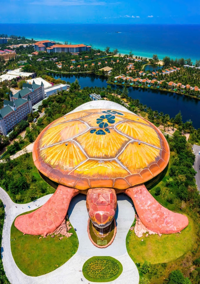 Khu vui chơi ở phía Bắc đảo Phú Quốc nhìn từ trên cao. Ảnh: Bùi Văn Hải