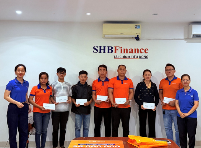 Các nhân viên bị ảnh hưởng đều được hỗ trợ kịp thời. Ảnh: SHBFinance