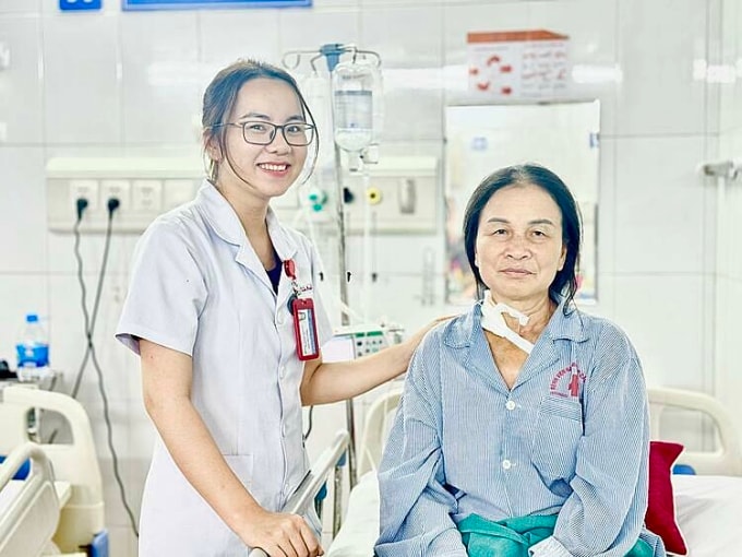 Bệnh nhân điều trị tại viện. Ảnh: Bệnh viện cung cấp