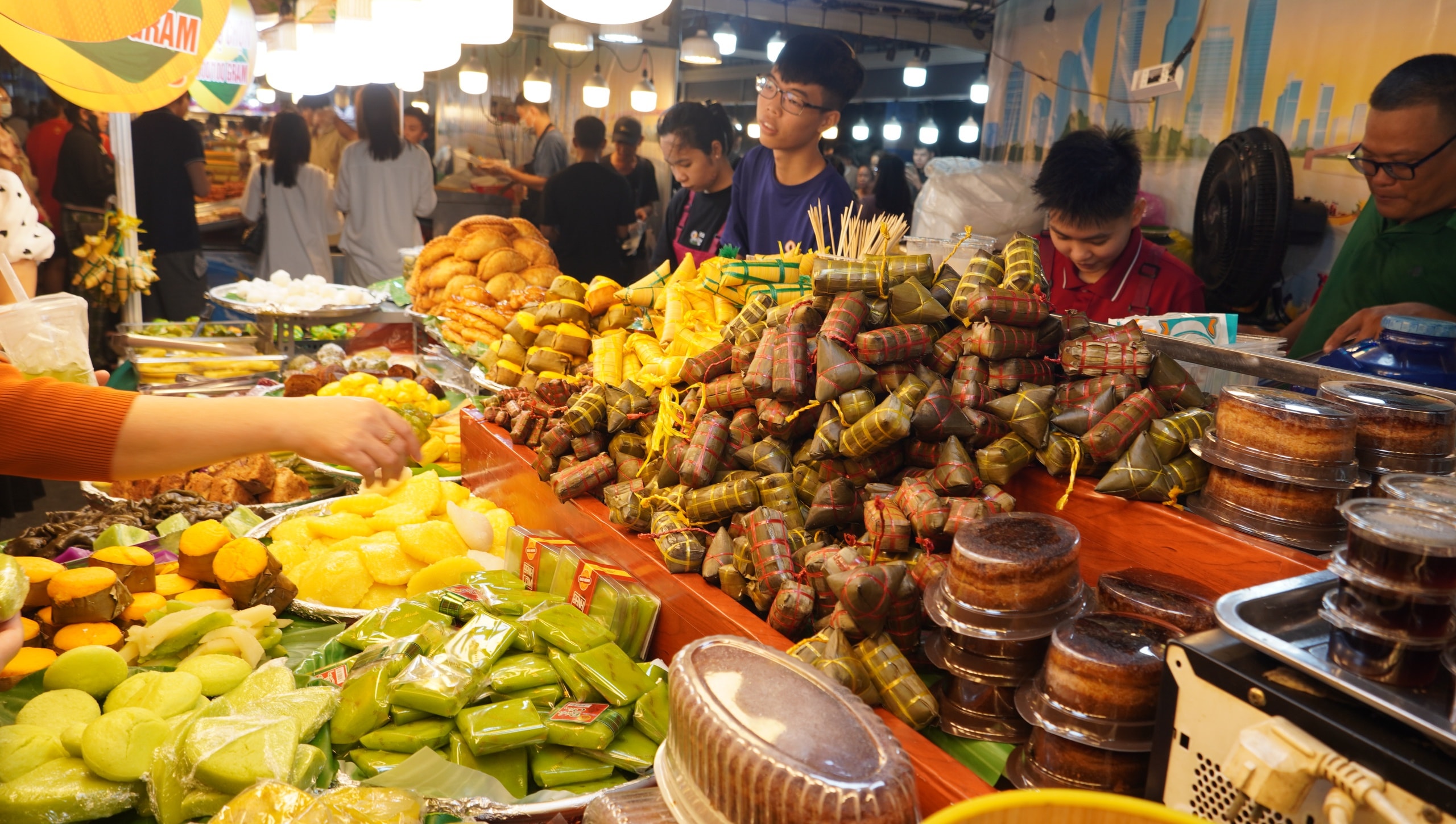 "Mỹ vị sóng ngàn" bùng nổ ẩm thực biển với hàng loạt món ăn hấp dẫn - Ảnh 9.
