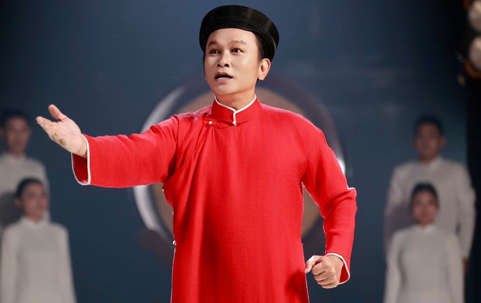 NSND Hữu Quốc đọc hịch trong ca khúc.