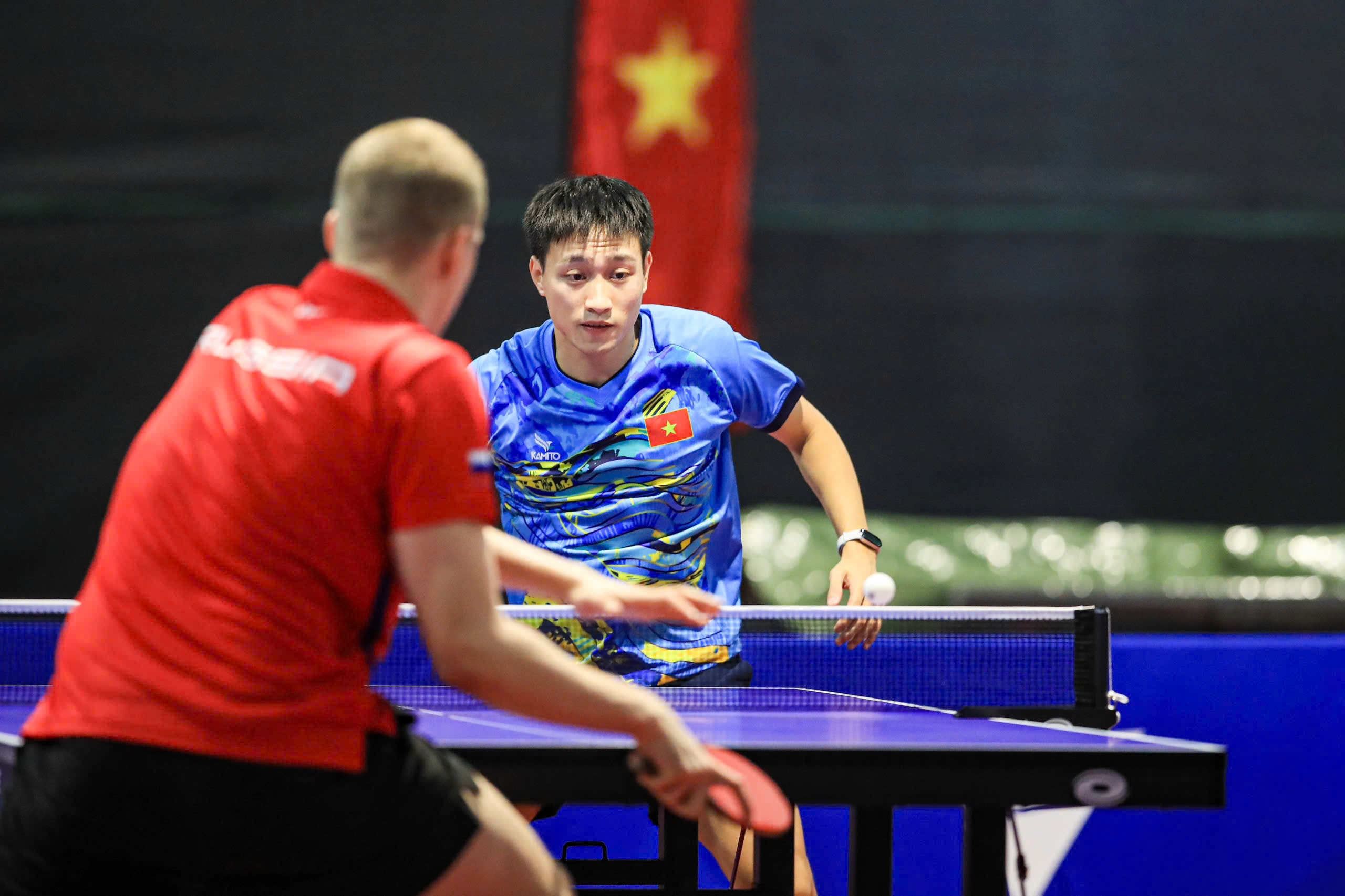 Nguyễn Anh Tú thắng vận động viên của Nga.