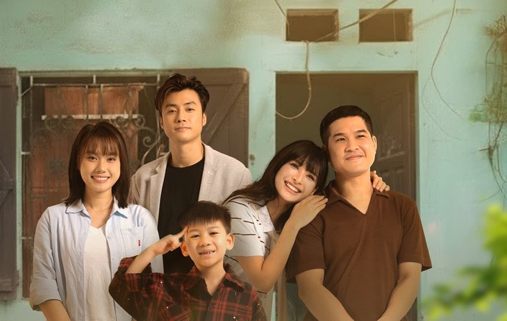 Đạo diễn 'Đi giữa trời rực rỡ' gây bất ngờ với 'Bẻ lái cuộc đời'- Ảnh 1. Đạo diễn 'Đi giữa trời rực rỡ' gây bất ngờ với 'Bẻ lái cuộc đời'- Ảnh 1.