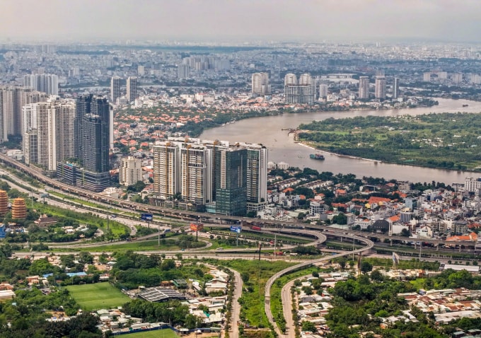 Bất động sản khu Đông TP HCM với các dự án chung cư. Ảnh: Quỳnh Trần