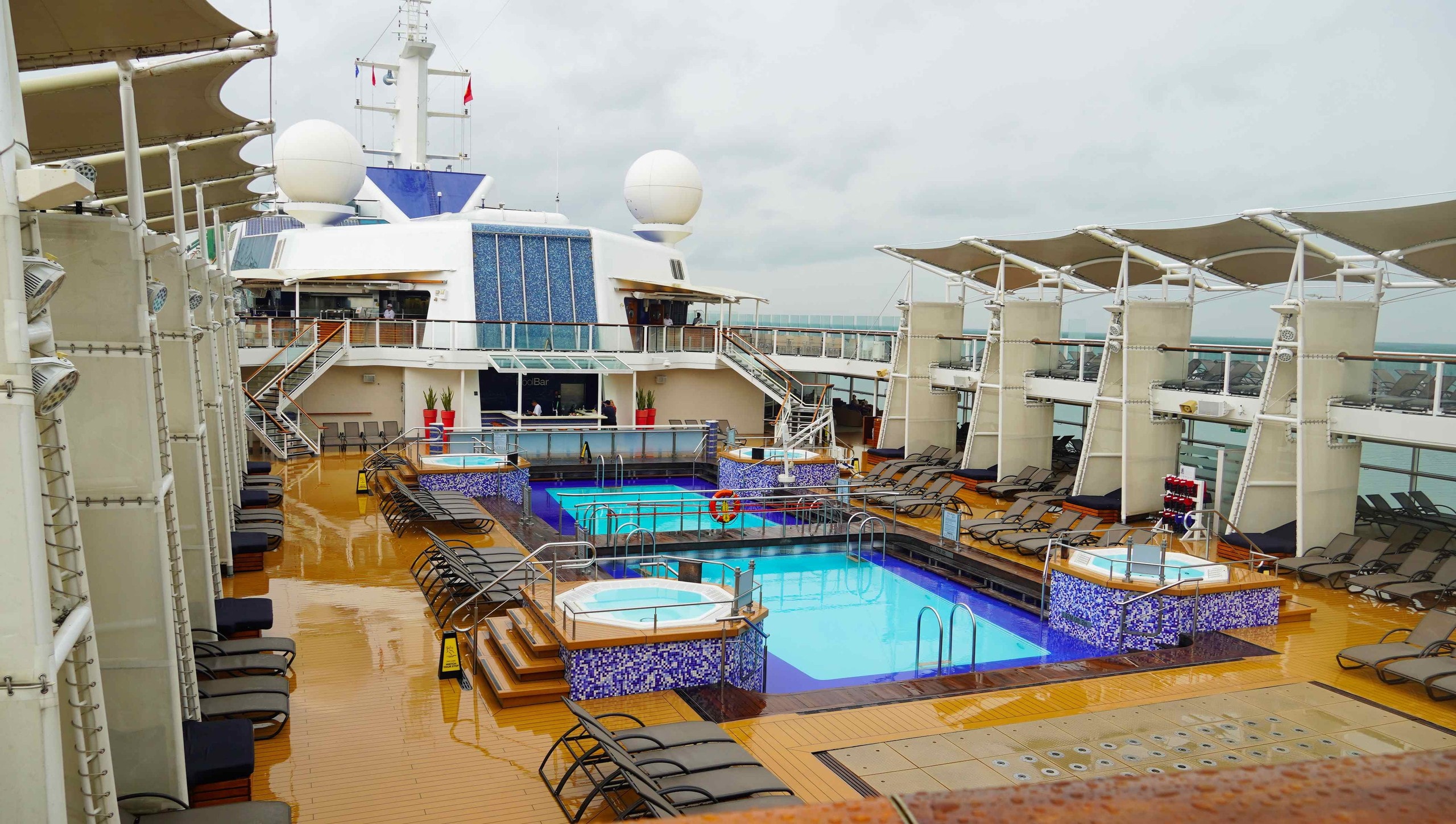 Tàu Celebrity Solstice trở lại Việt Nam mang theo 2 . 500 Du khách khám phá TPHCM - Ảnh 10. Tàu Celebrity Solstice trở lại Việt Nam mang theo 2 . 500 Du khách khám phá TPHCM - Ảnh 10.