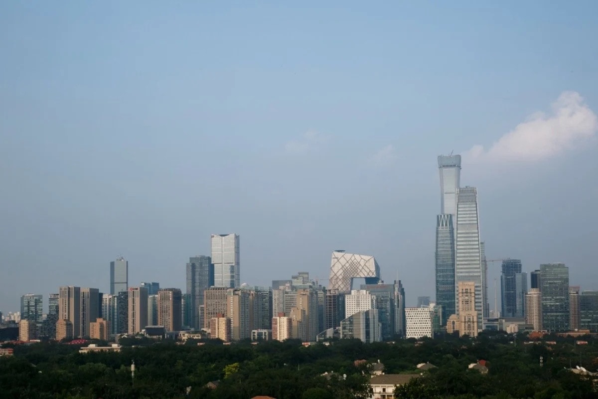 Bầu trời quang đãng tại Bắc Kinh ngày 28/7/2018 (Ảnh: REUTERS)