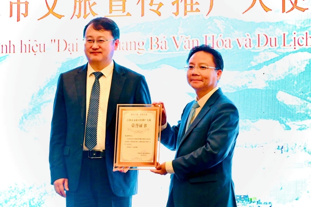 Trung Quốc xúc tiến du lịch, hút khách Việt Nam tới thủ phủ băng tuyết - 3 Trung Quốc xúc tiến du lịch, hút khách Việt Nam tới thủ phủ băng tuyết - 3