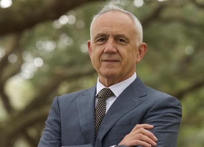 Chân dung nhà nhân học Mỹ Jack Weatherford, hiện 79 tuổi. Ảnh: Penguin Random House