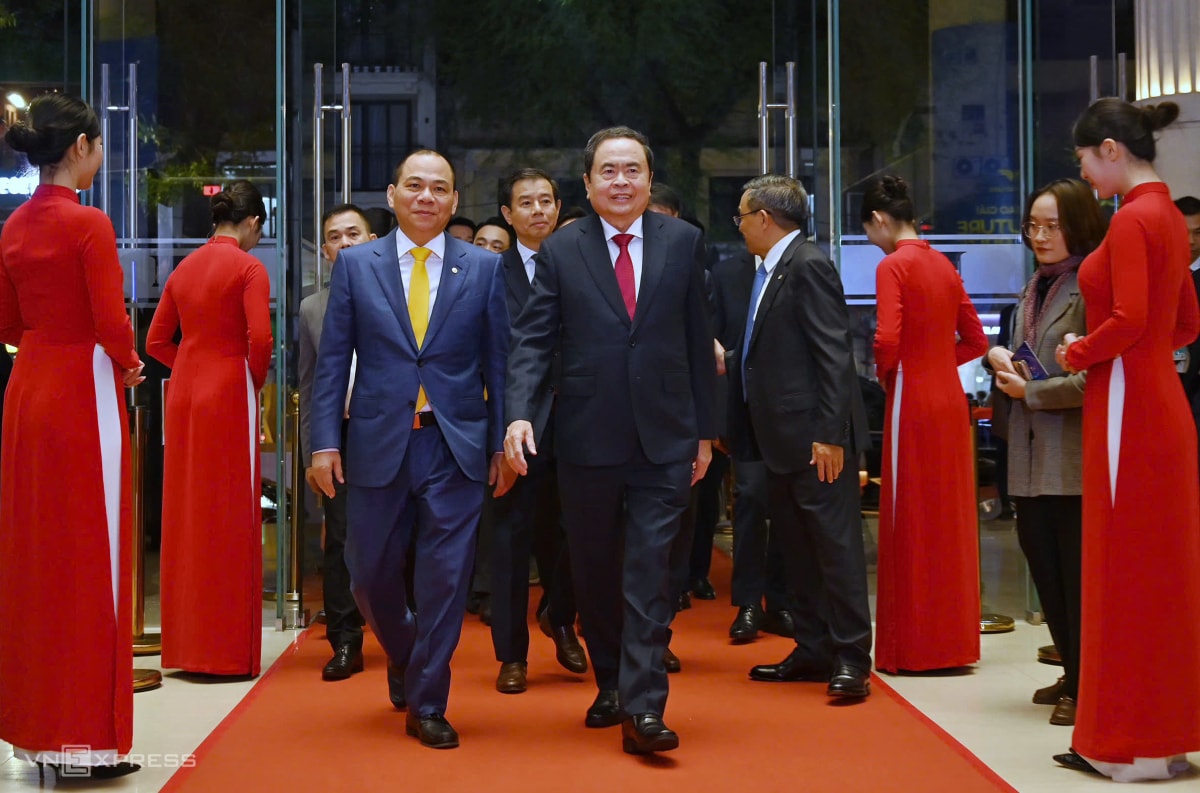 chu-tich-quoc-hoi-1764940043-1-5899-6025