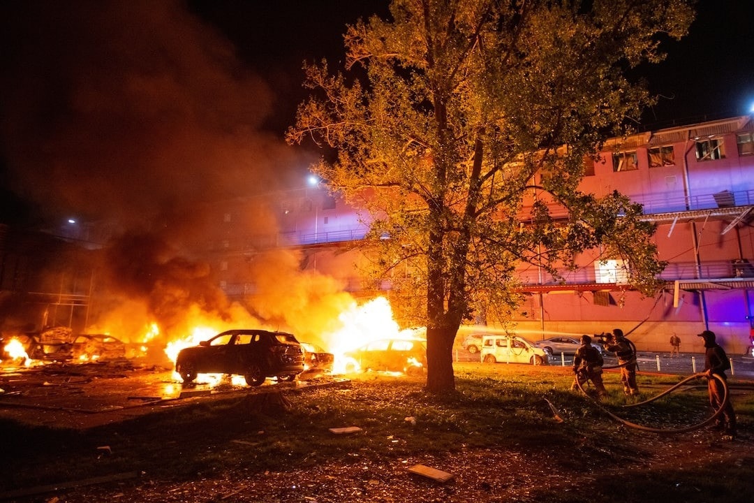 Nga dội đợt tên lửa mới vào Ukraine, làm mất điện nhiều vùng. (Ảnh minh họa: Reuters)