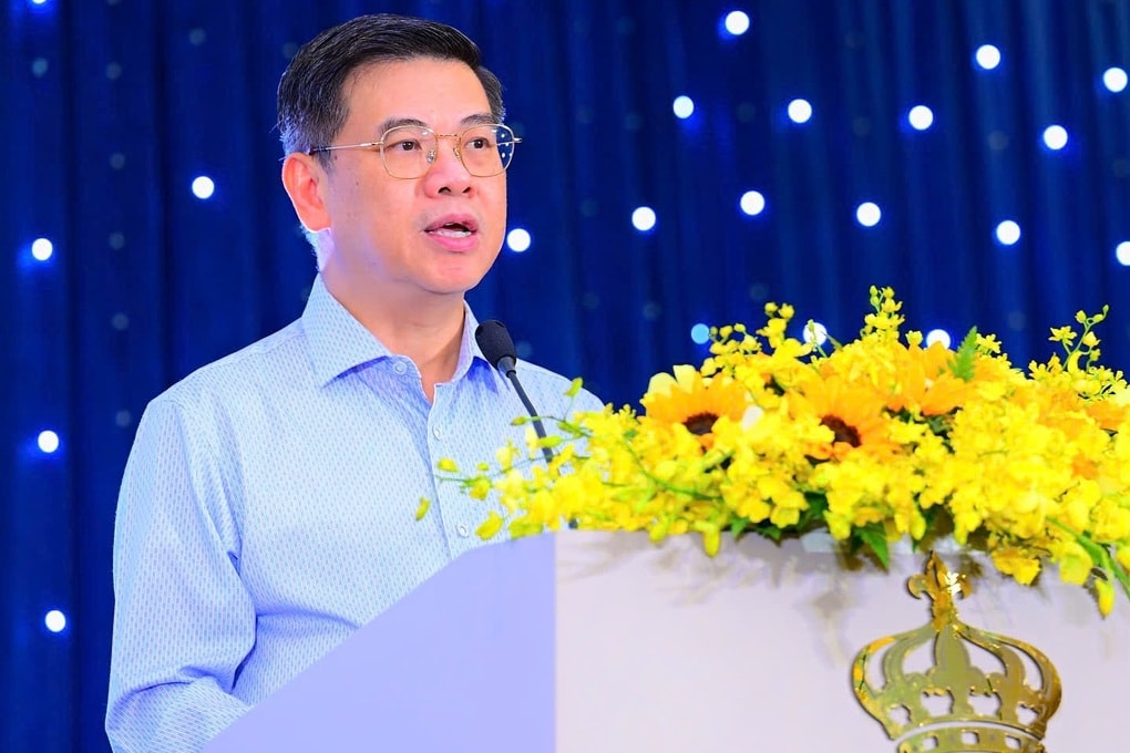 Lãnh đạo các xã, phường và đặc khu ở TPHCM bàn về kết nối du lịch - 1