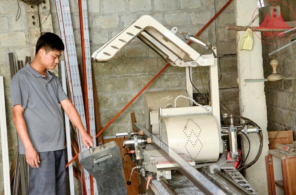 Đa dạng hóa sinh kế, ưu tiên hỗ trợ phụ nữ, người khuyết tật thoát nghèo - 1