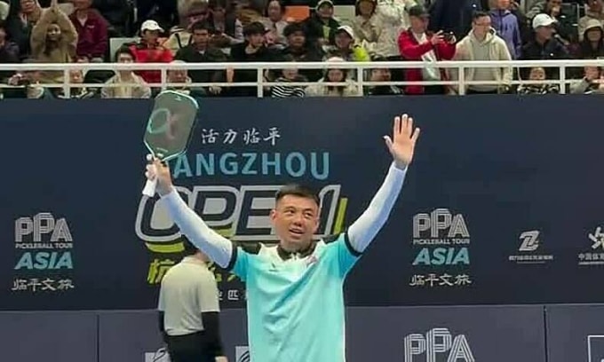 Hoàng Nam mừng sau khi vô địch PPA Tour Asia tại Hàng Châu ngày 6/12.