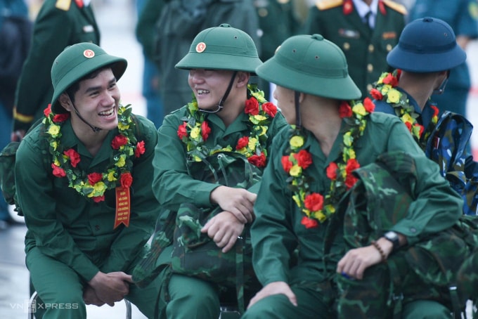 Thanh niên Đà Nẵng lên đường nhập ngũ đầu năm 2025. Ảnh: Nguyễn Đông
