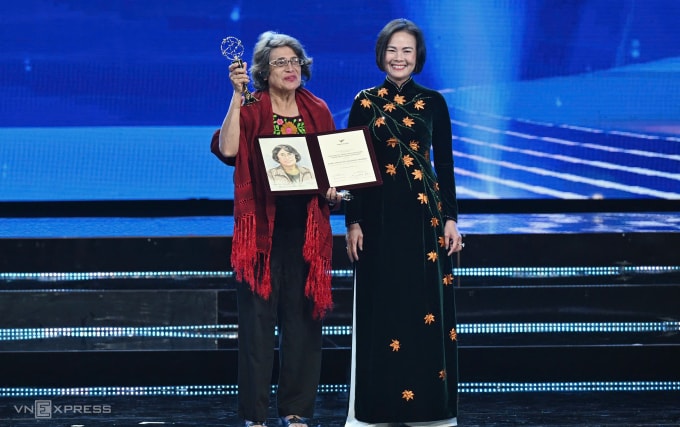 giai-dac-biet-1764943711-17649-5350-5926