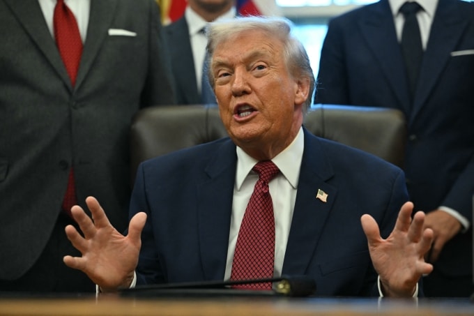 Tổng thống Mỹ Donald Trump tại Phòng Bầu dục, Nhà Trắng, hôm 3/12. Ảnh: AFP