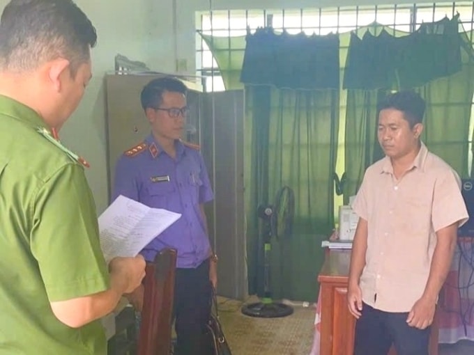 Việc bắt giữ có sự phối hợp của VKS cùng cấp, chiều 5/12. Ảnh: VKS Lâm Đồng