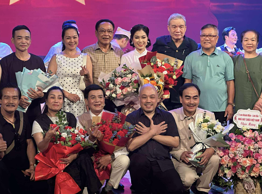 NSND là tiến sĩ, 'ông trùm cải lương' đất Bắc đứng sau loạt vở diễn gây sốt - 3