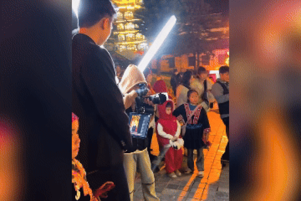 Nhóm thợ trẻ kiếm 5 triệu đồng/ngày nhờ “độ” đồ nghề chụp ảnh kiểu mới - 3 Nhóm thợ trẻ kiếm 5 triệu đồng/ngày nhờ “độ” đồ nghề chụp ảnh kiểu mới - 3