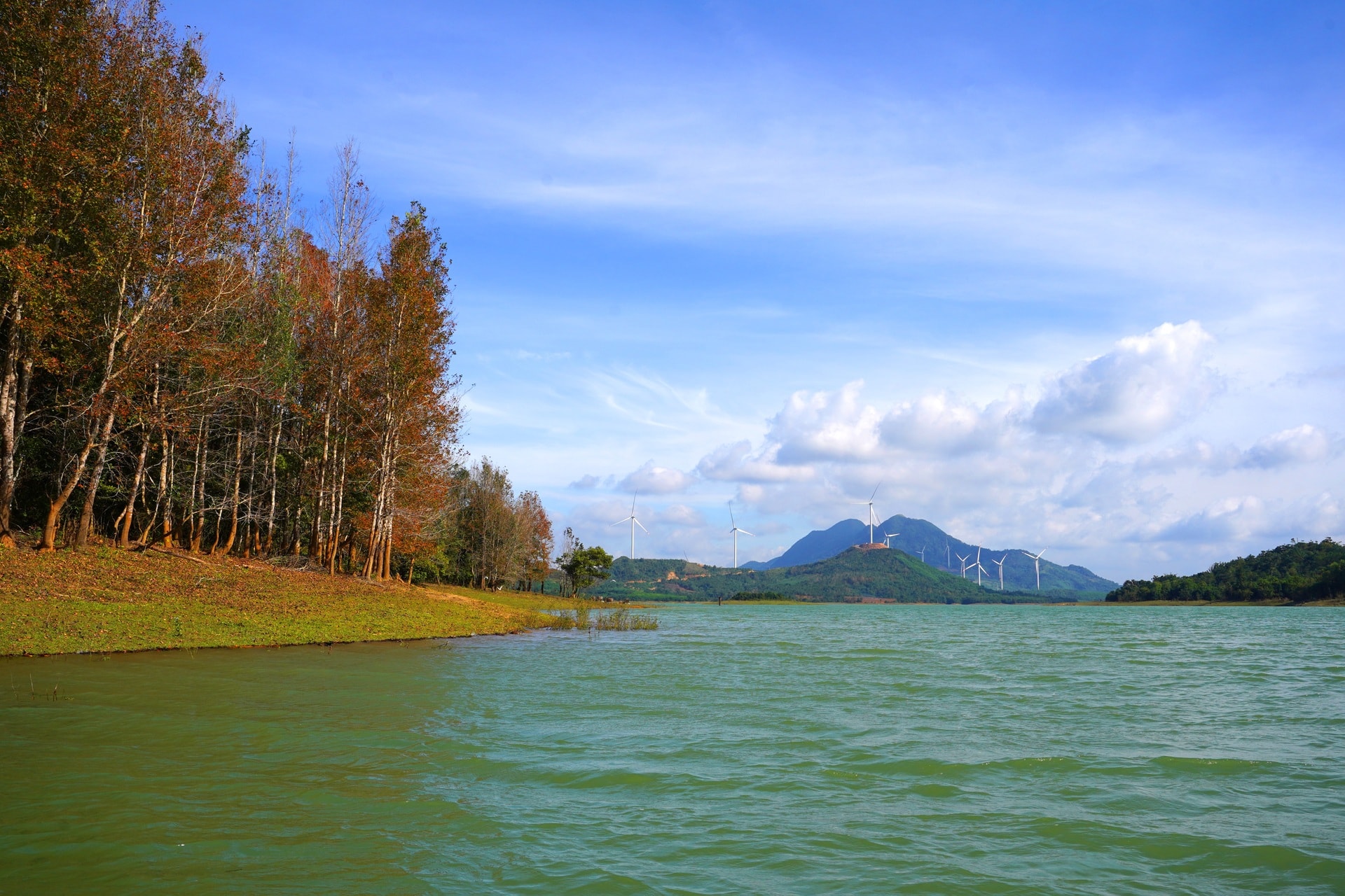 Có một nơi ở miền Trung đẹp như trời Âu mùa phong hương thay lá - 2 Có một nơi ở miền Trung đẹp như trời Âu mùa phong hương thay lá - 2