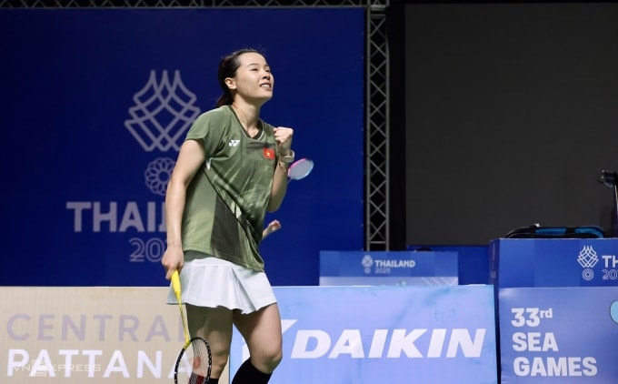 Nguyễn Thùy Linh mở màn thuận lợi cho cầu lông Việt Nam ở SEA Games 33. Ảnh: Đức Đồng