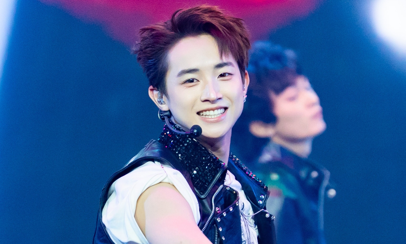 CongB diễn 'Ngôi sao hy vọng' ở chung kết Anh trai say hi