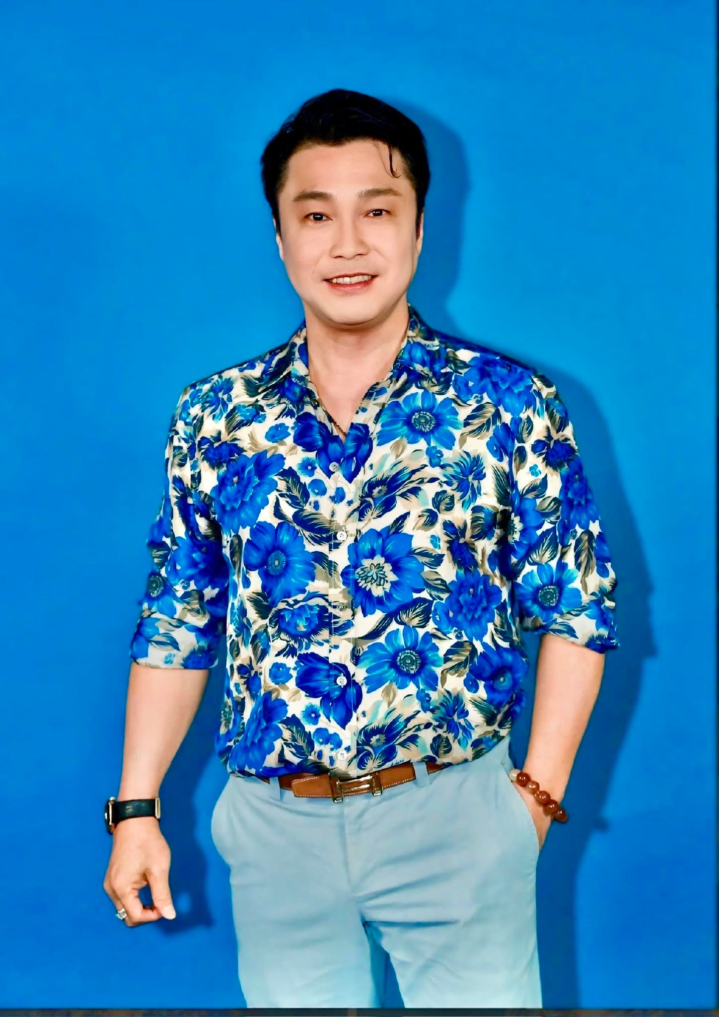 Tài tử Lý Hùng U60 vẫn độc thân, tiết lộ cát-xê 'khủng' thời đỉnh cao, bất ngờ tái xuất điện ảnh- Ảnh 9.