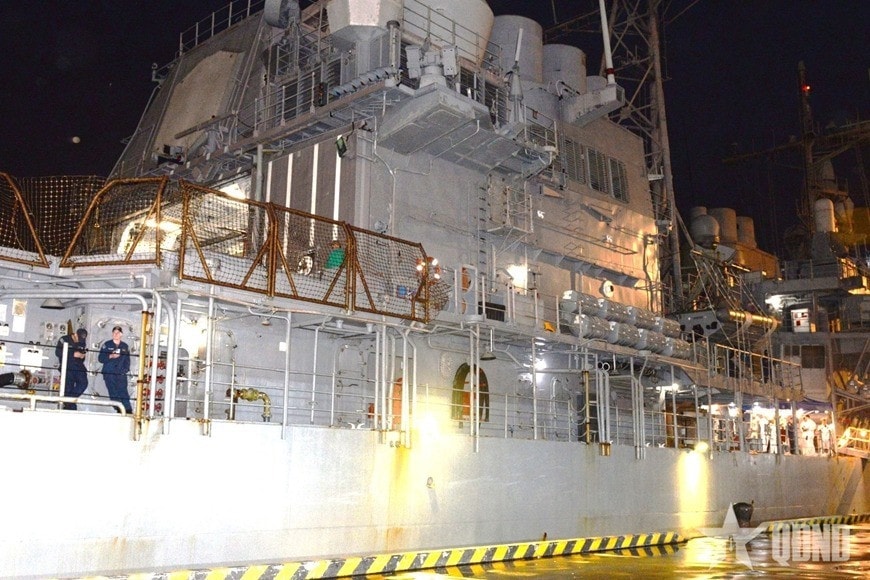 Tàu tuần dương USS Robert Smalls tại cảng Tiên Sa.