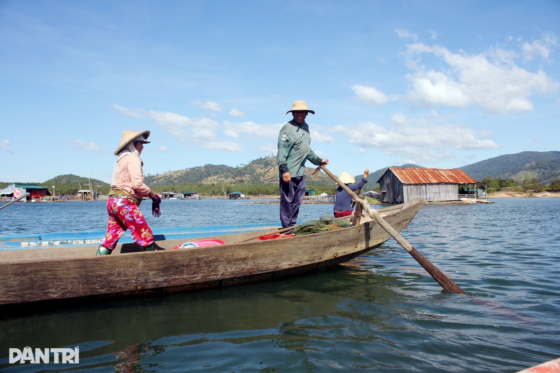 Tay trắng lên núi, người miền Tây dựng làng chài, đổi vận ở lòng hồ Sê San - 9 Tay trắng lên núi, người miền Tây dựng làng chài, đổi vận ở lòng hồ Sê San - 9