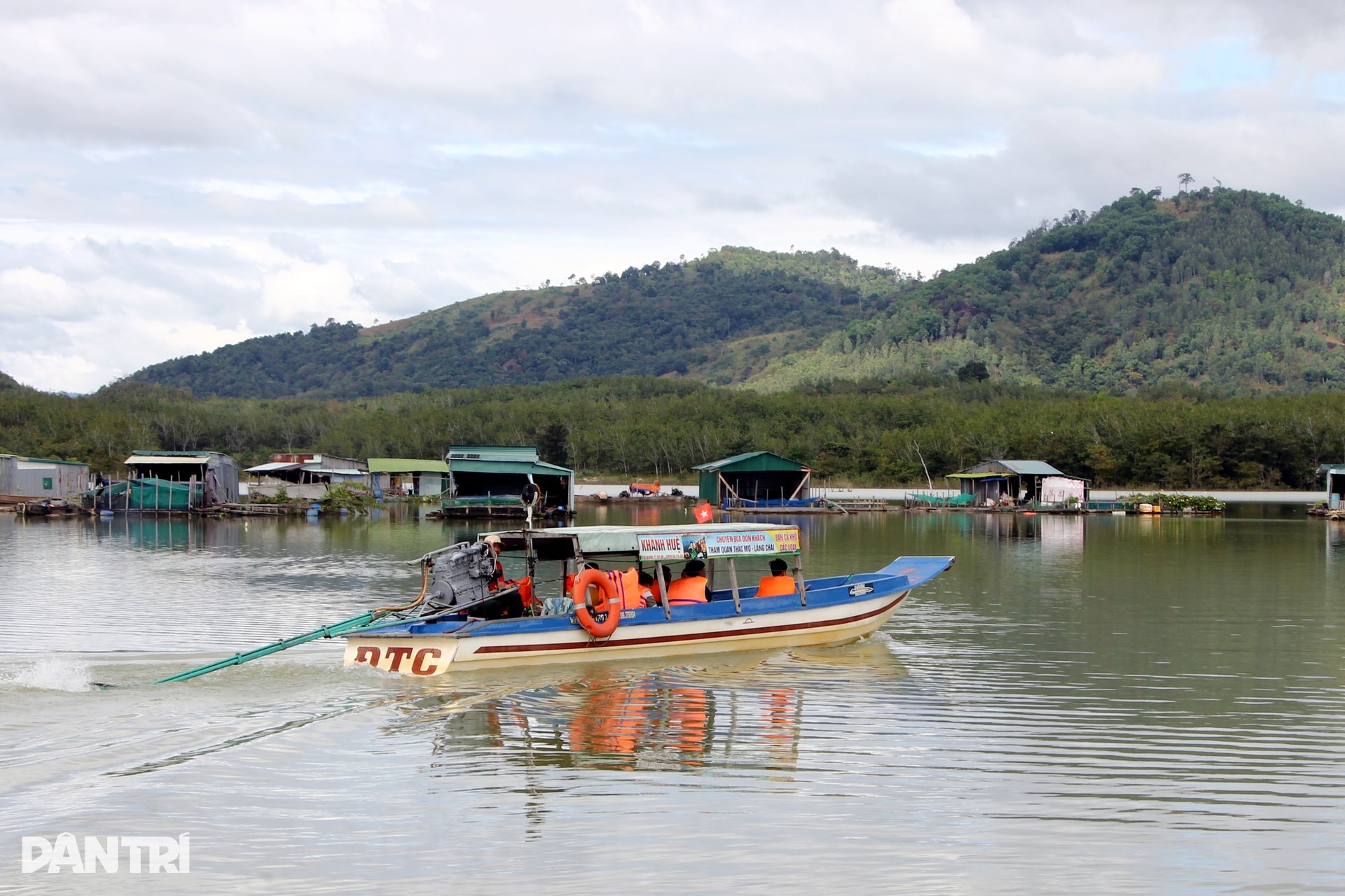 Tay trắng lên núi, người miền Tây dựng làng chài, đổi vận ở lòng hồ Sê San - 10 Tay trắng lên núi, người miền Tây dựng làng chài, đổi vận ở lòng hồ Sê San - 10