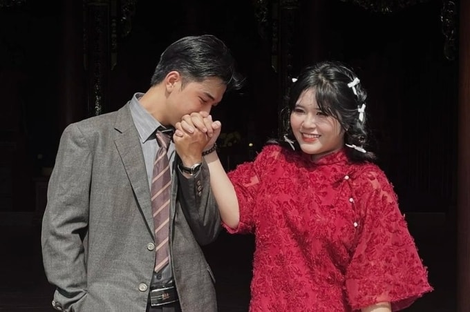 Thảo và bạn trai khi anh khỏe mạnh, đầu năm 2025. Ảnh nhân vật cung cấp