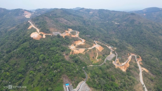Đèo Đại Ninh qua xã Phan Sơn đang trong quá trình thi công. Ảnh: Việt Quốc
