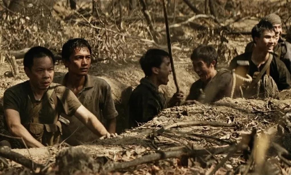 Mưa đỏ ảnh 9 Mua do anh 9