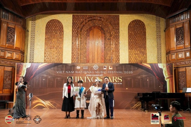 Lộ diện những tài năng trẻ tại Liên hoan Âm nhạc Quốc gia Việt Nam 2025- Ảnh 2. Lộ diện những tài năng trẻ tại Liên hoan Âm nhạc Quốc gia Việt Nam 2025- Ảnh 2.