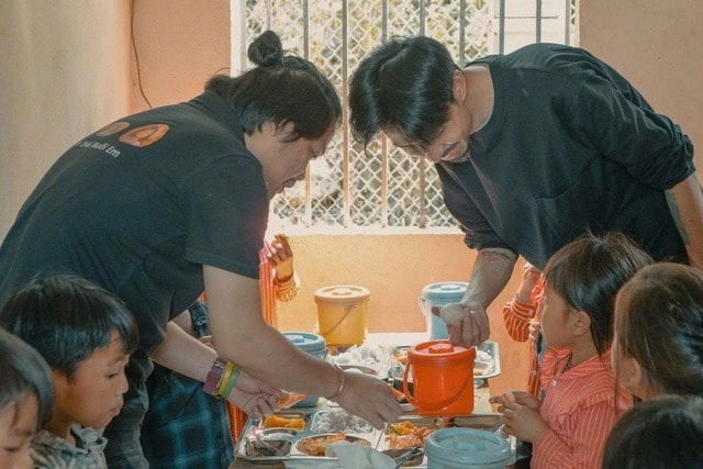 Toàn cảnh ồn ào về dự án Nuôi em: Bị tố thiếu minh bạch, tạm dừng hoạt động- Ảnh 2. Toàn cảnh ồn ào về dự án Nuôi em: Bị tố thiếu minh bạch, tạm dừng hoạt động- Ảnh 2.