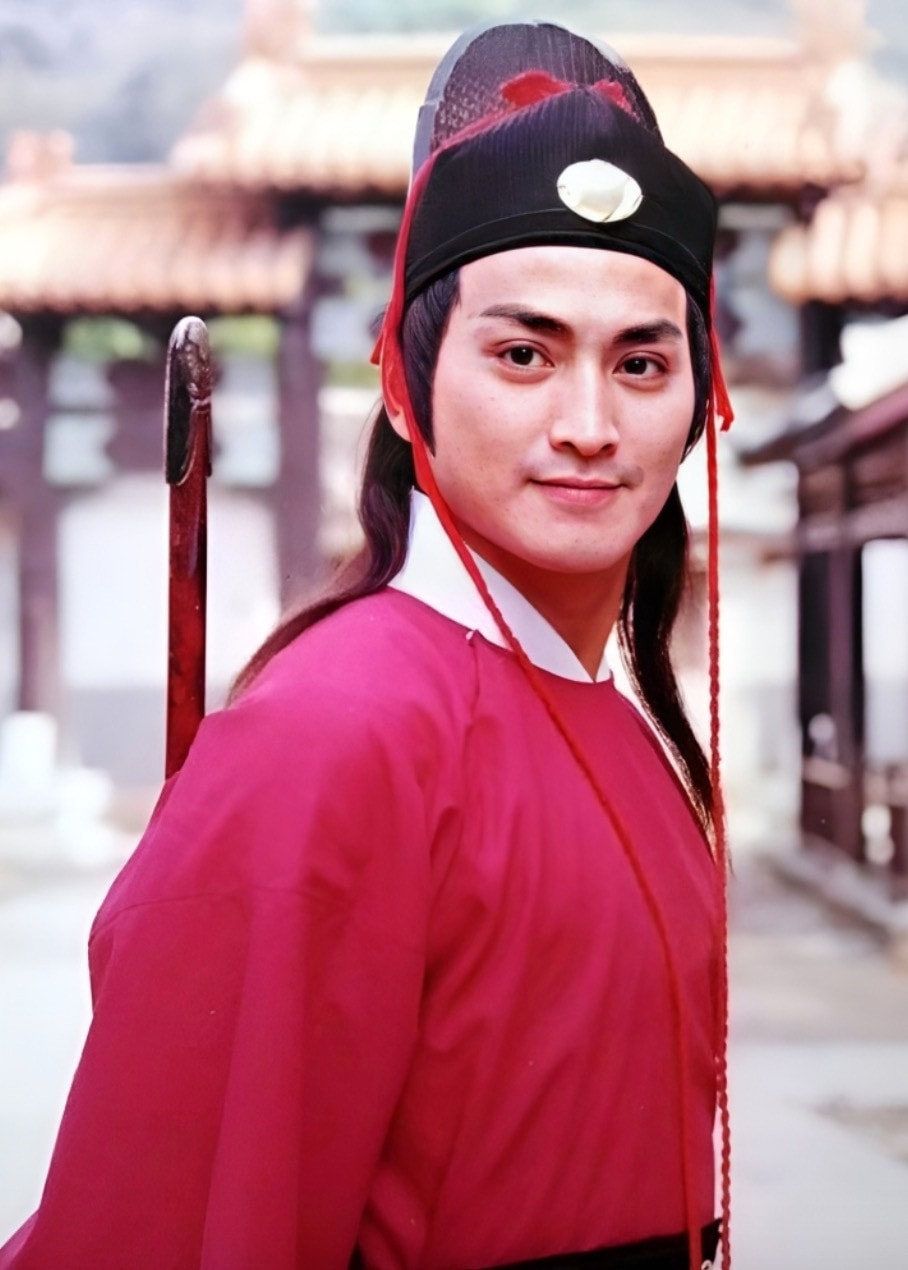 Vai Triển Chiêu của Hà Gia Kính được xem là kinh điển của màn ảnh Hoa ngữ.