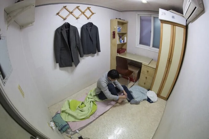 Một căn phòng dạng goshiwon ở Hàn Quốc. Ảnh: Korea Times