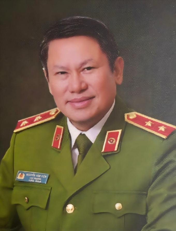 Trung tướng Nguyễn Văn Viện. Ảnh: Sách Giữa trận đồ ma túy