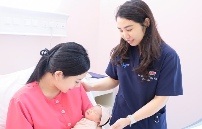 Em bé chào đời khoẻ mạnh nhờ xử trí rối loạn nhịp thai kỳ. Ảnh: Bệnh viện cung cấp