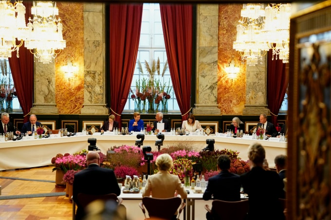 Các lãnh đạo EU nhóm họp tại Copenhagen, Đan Mạch ngày 1/10. Ảnh: AP