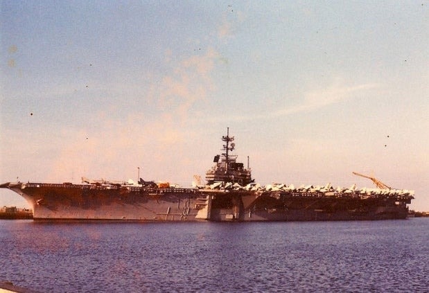 Tàu chiến USS Forrestal từng là trung tâm của vụ án khét tiếng năm 1982. Ảnh: U.S. Navy