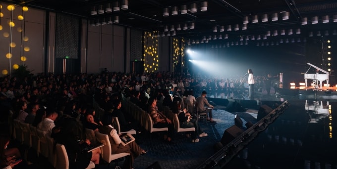 Khán phòng tại InterContinental Halong Bay Resort kín chỗ với sự tham dự của hơn 650 khách mời cùng đại diện các đối tác phân phối. Ảnh: BIM Land