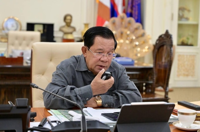 Chủ tịch Thượng viện Campuchia Hun Sen họp bàn về căng thẳng biên giới với Thái Lan, trong hình ảnh được công bố ngày 9/12. Ảnh: Facebook/Samdech Hun Sen of Cambodia