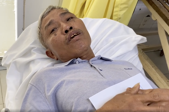 Ông Nguyễn Văn Hạnh kể lại vụ tai nạn. Ảnh:Nguyễn Hà