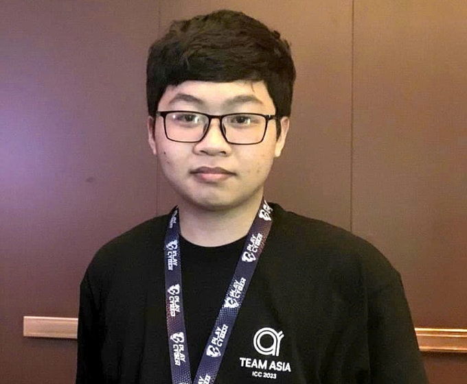 Minh khi tham gia team ASIA tại International Cybersecurity Challenge. Ảnh: nhân vật cung cấp