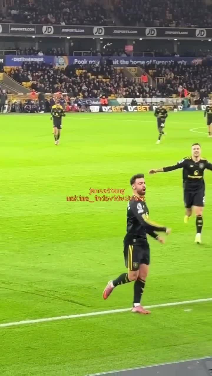 Bàn thắng mở tỷ số của Bruno Fernandes